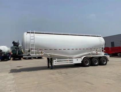 Прицеп-цистерна для сыпучих цементов